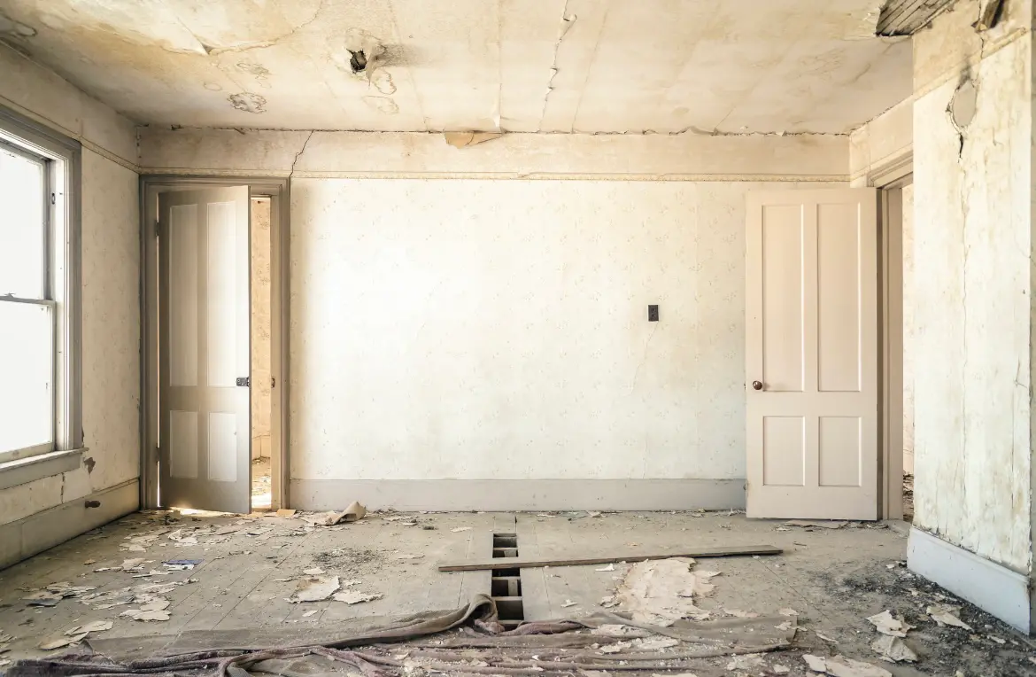 Waste disposal crew managing a cleanout project in Nantucket